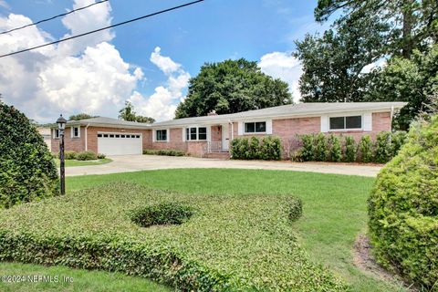 Single Family Residence in Jacksonville FL 2431 LA MESA Drive.jpg