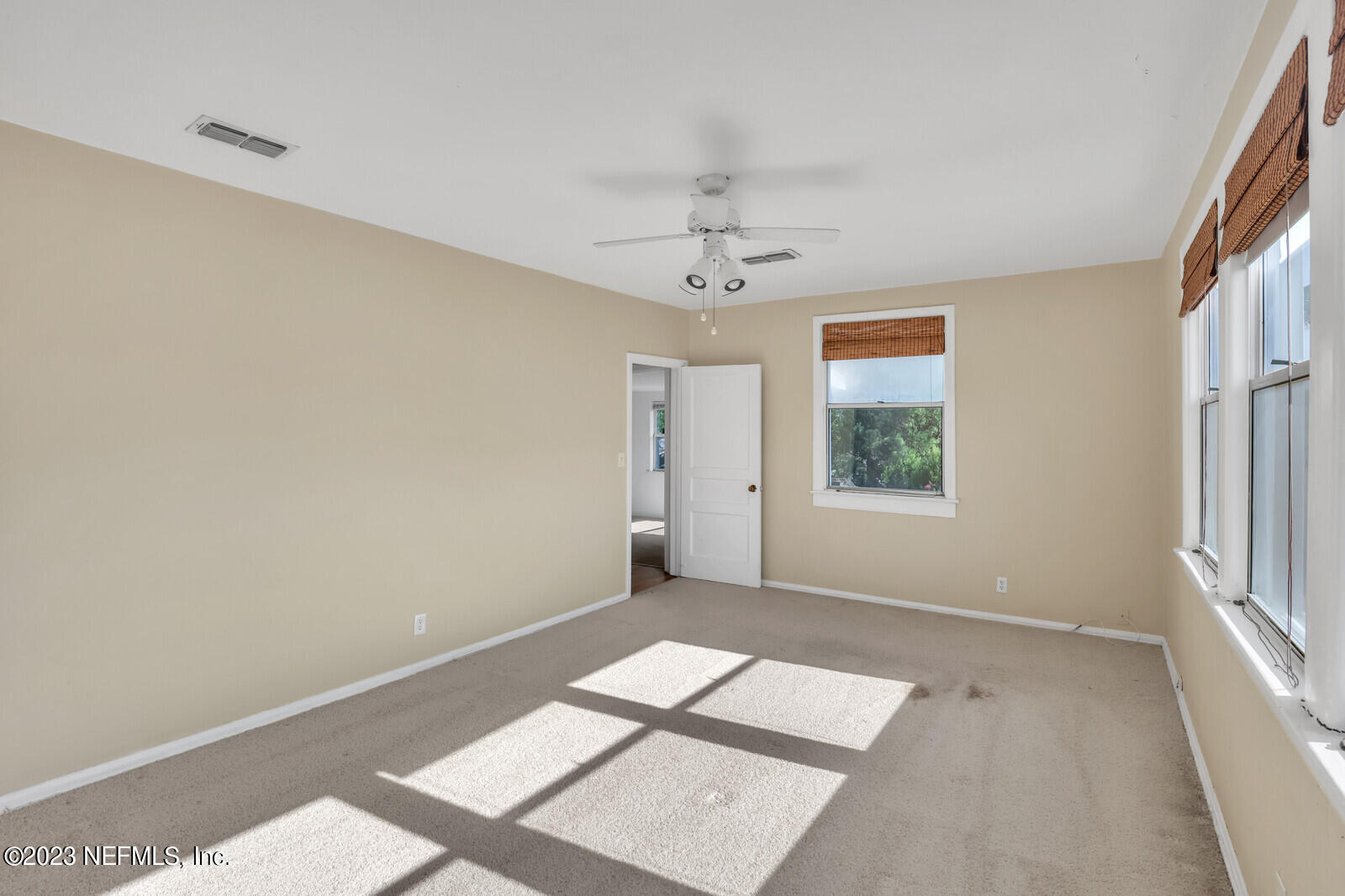 Neptune Beach, Florida 32266, United States, ,Residential,Pending,72286