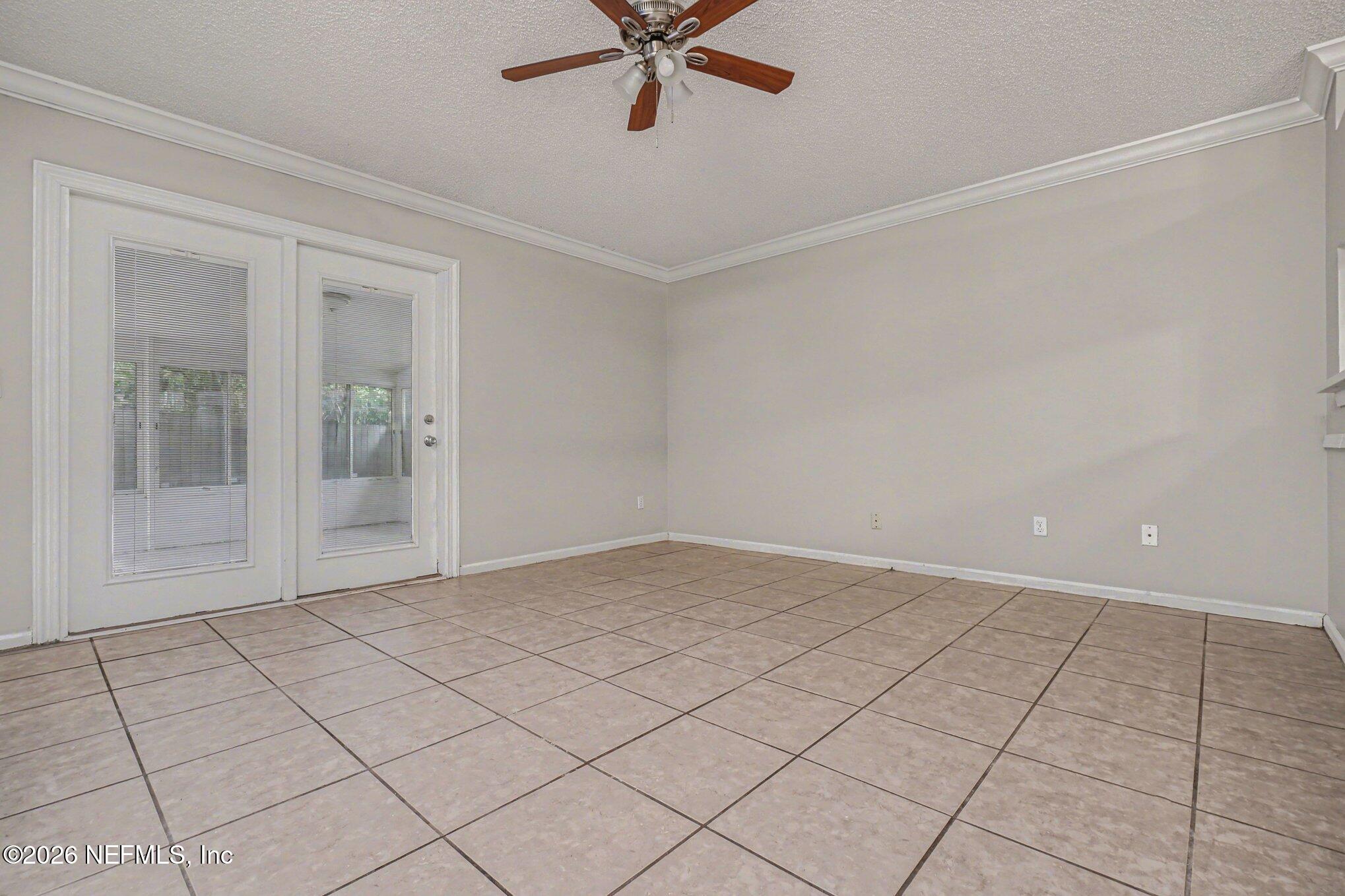 3819 AUTUMN LEAF Court