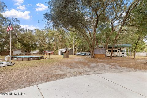 A home in Middleburg