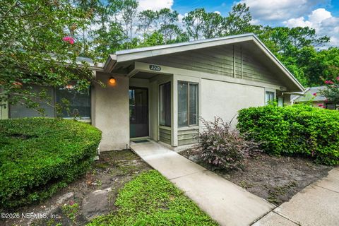 Photo of 7620 BAYMEADOWS CIR #2245, Jacksonville, FL 32256 (MLS # 2150220)