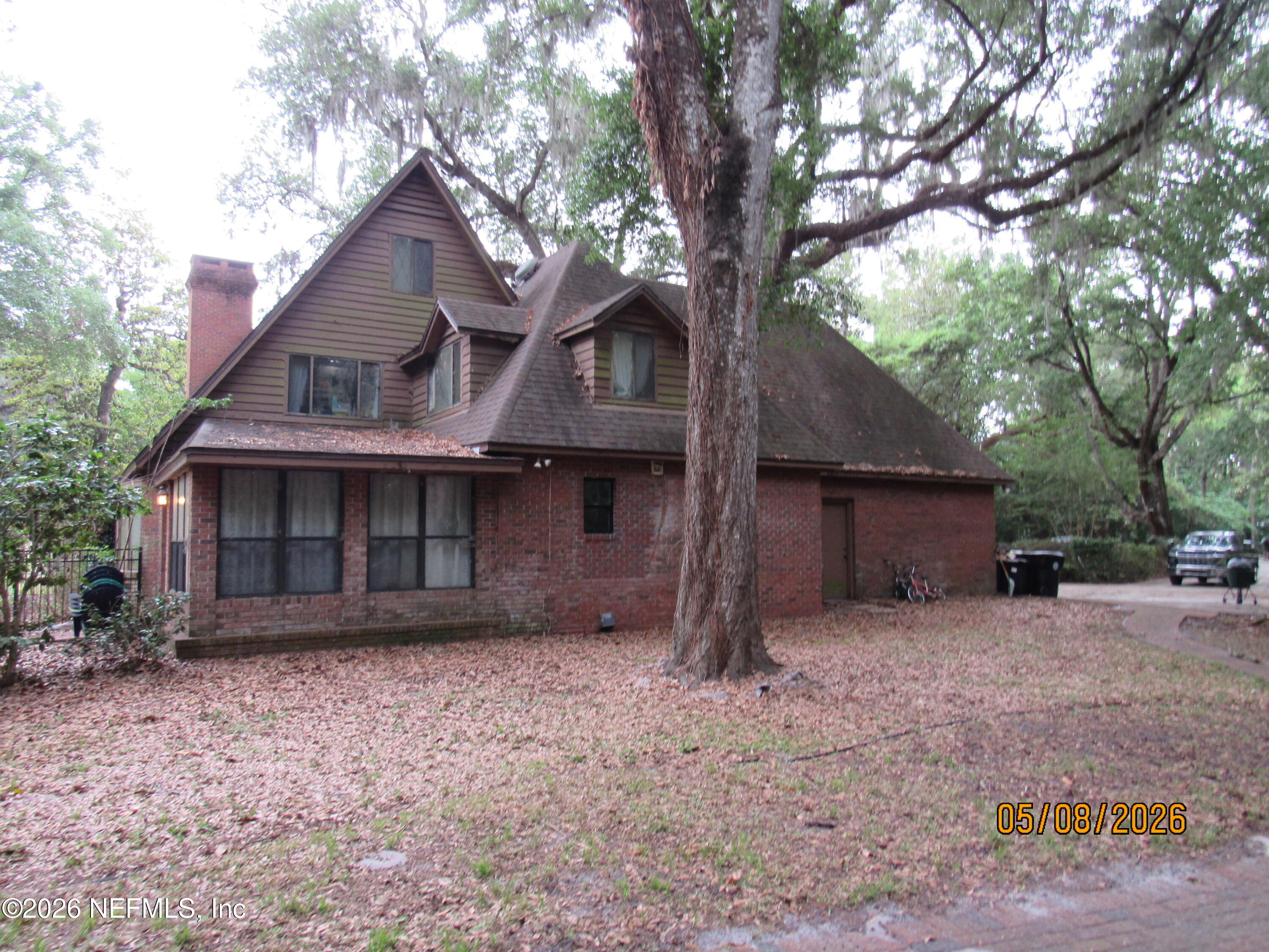 237 ADAMS Lane