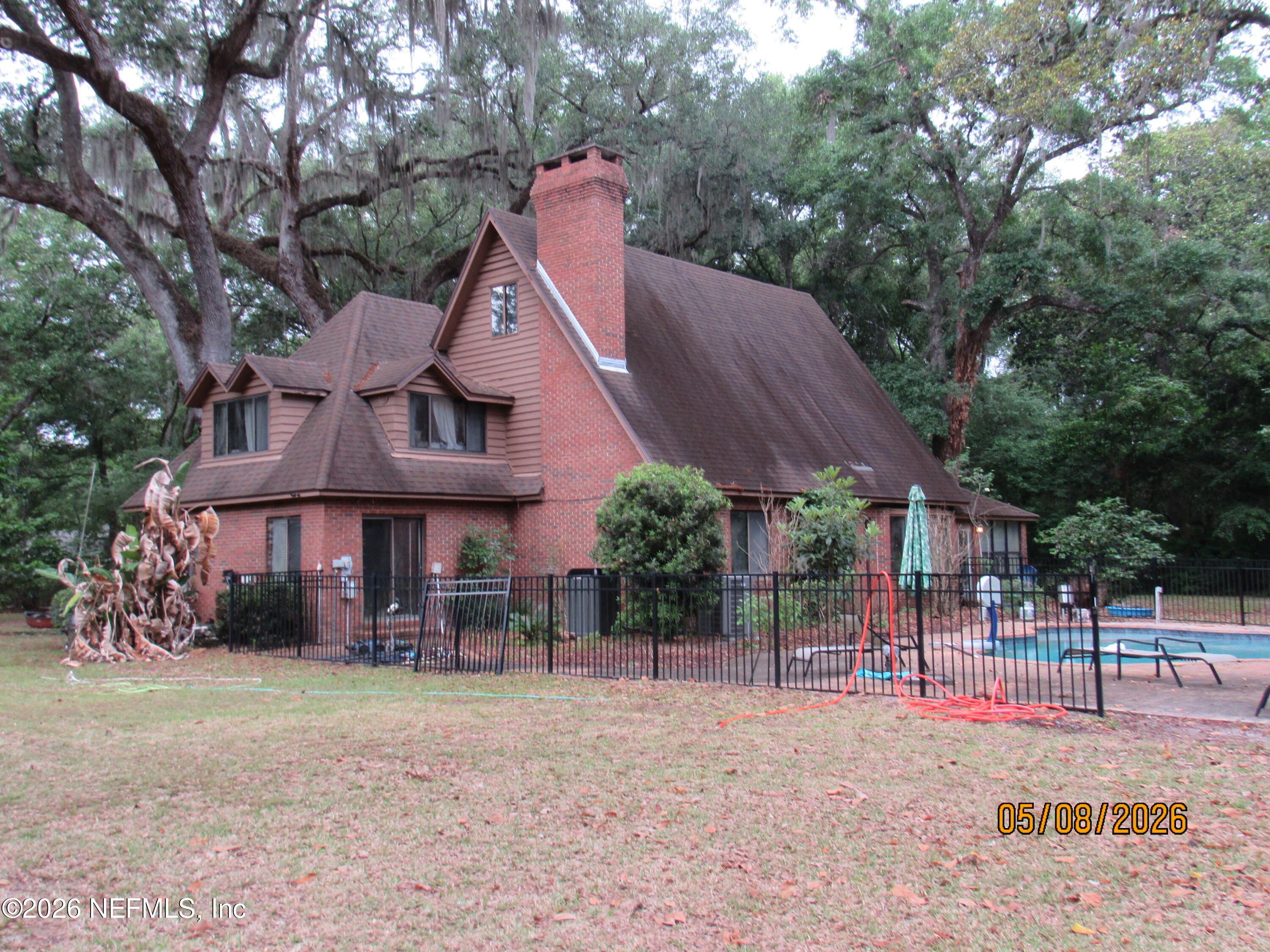 237 ADAMS Lane