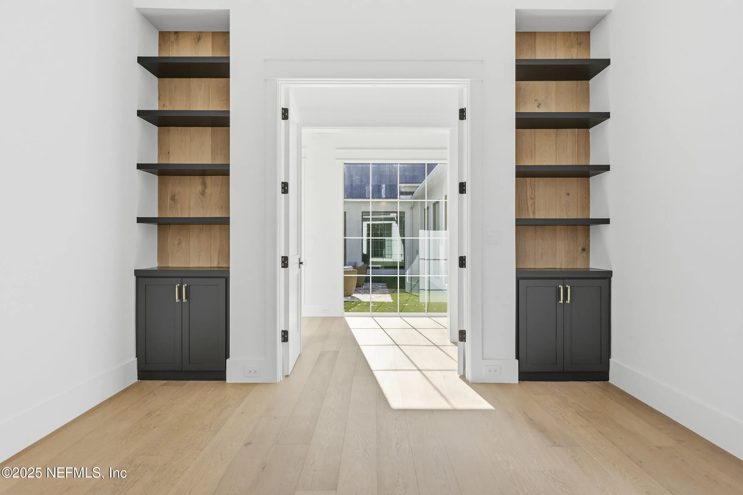 Ponte Vedra, Florida, 32081, United States, 5 Bedrooms Bedrooms, ,5 BathroomsBathrooms,Residential,Active,1994327