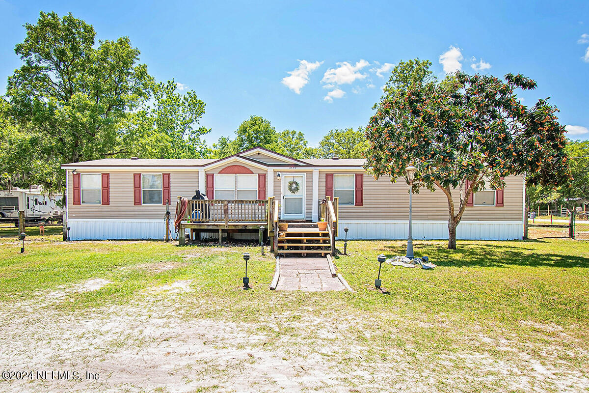 Middleburg, FL home for sale located at 4559 Crazy Horse Avenue, Middleburg, FL 32068
