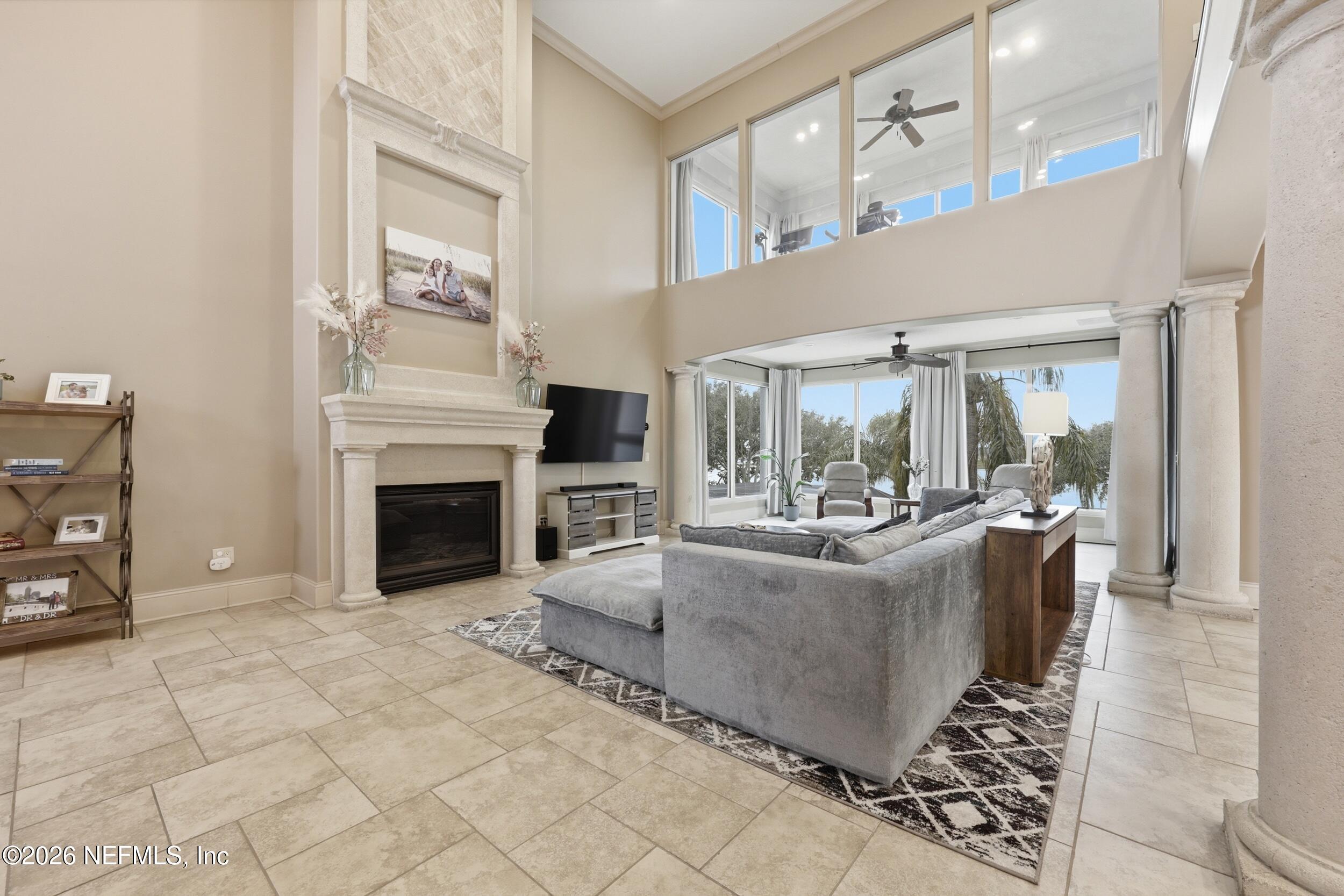 7149 MIDDLETON Avenue