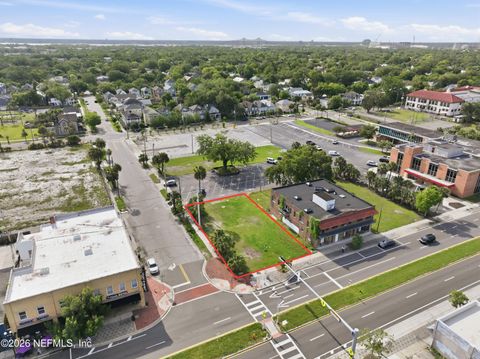 Photo of 1651 MAIN Street N, Jacksonville, FL 32206 (MLS # 2148300)