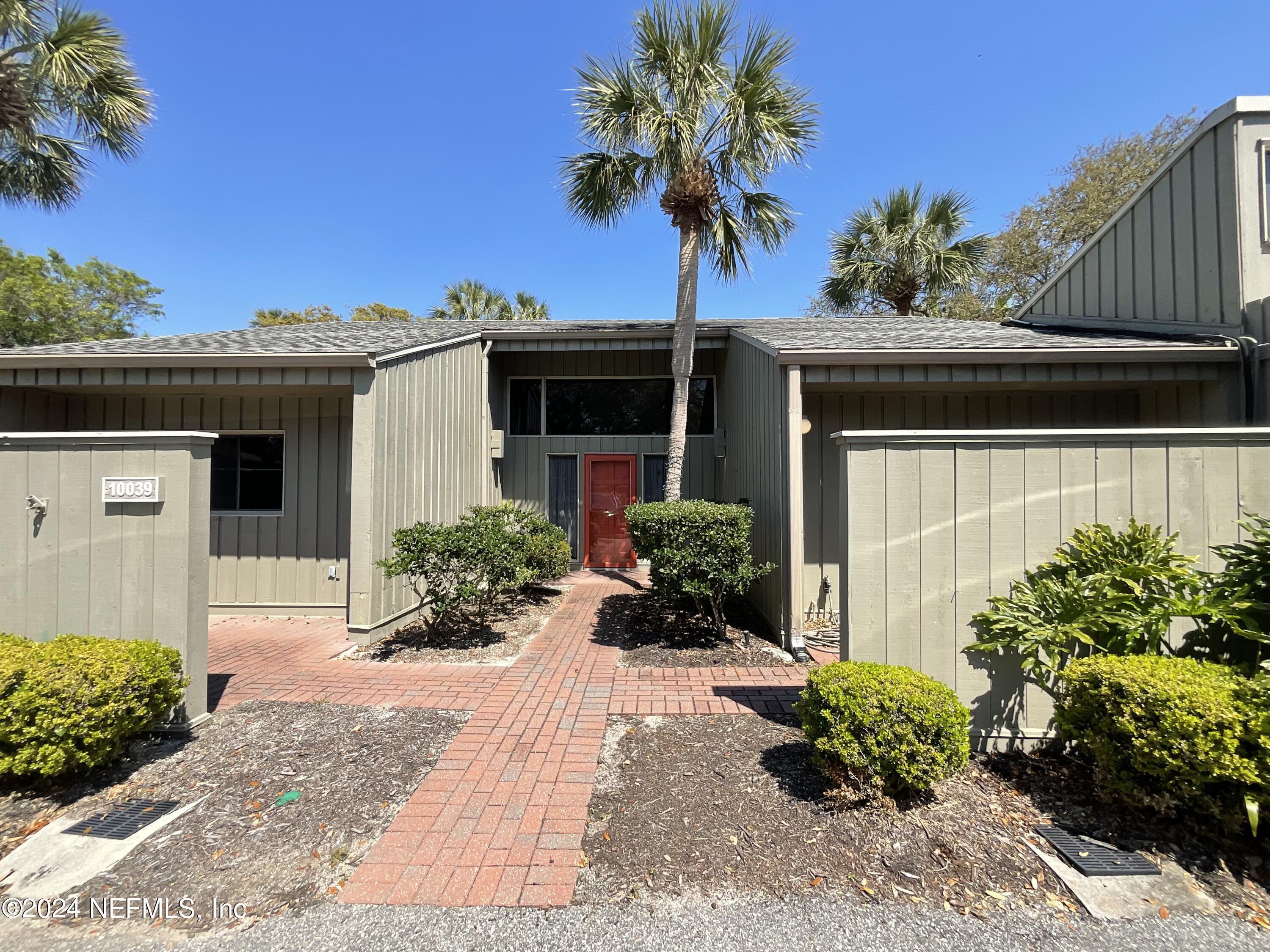 Ponte Vedra Beach, FL home for sale located at 10039 SAWGRASS Drive E, Ponte Vedra Beach, FL 32082