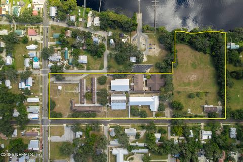 101 S PROSPECT Street Crescent City FL 32112