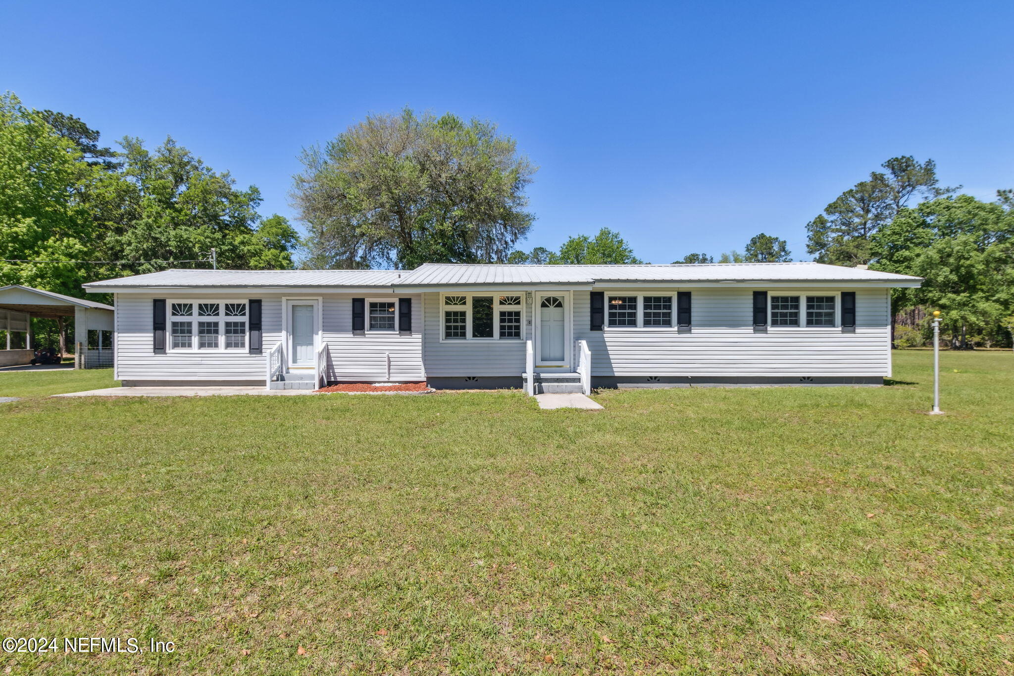 Sanderson, FL home for sale located at 26464 County Road 250, Sanderson, FL 32087