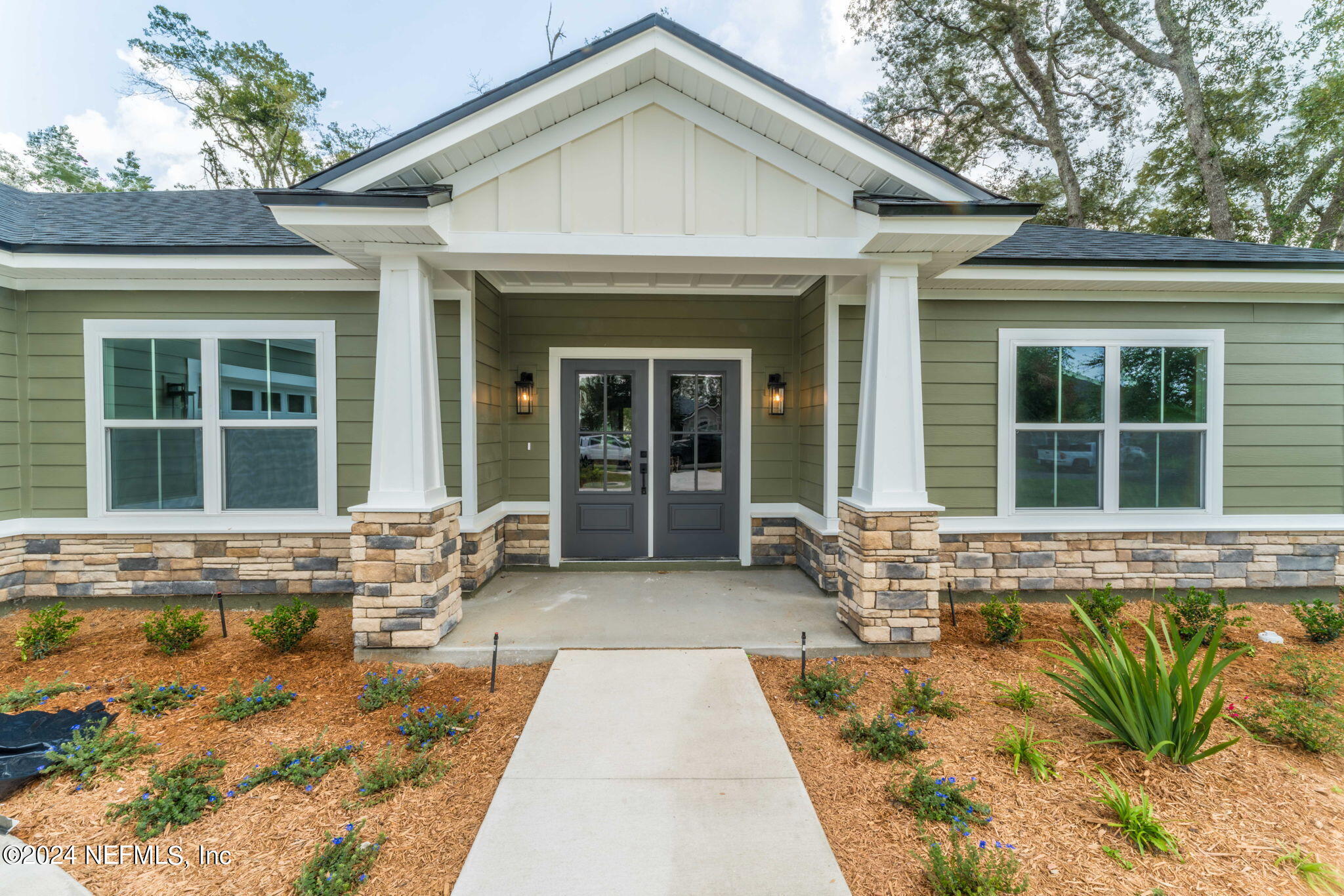 2576 HUNTINGTON Way