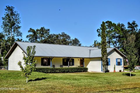 112 W CAMELOT Drive Palatka FL 32177