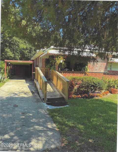 7641 NEW KINGS Road Jacksonville FL 32219