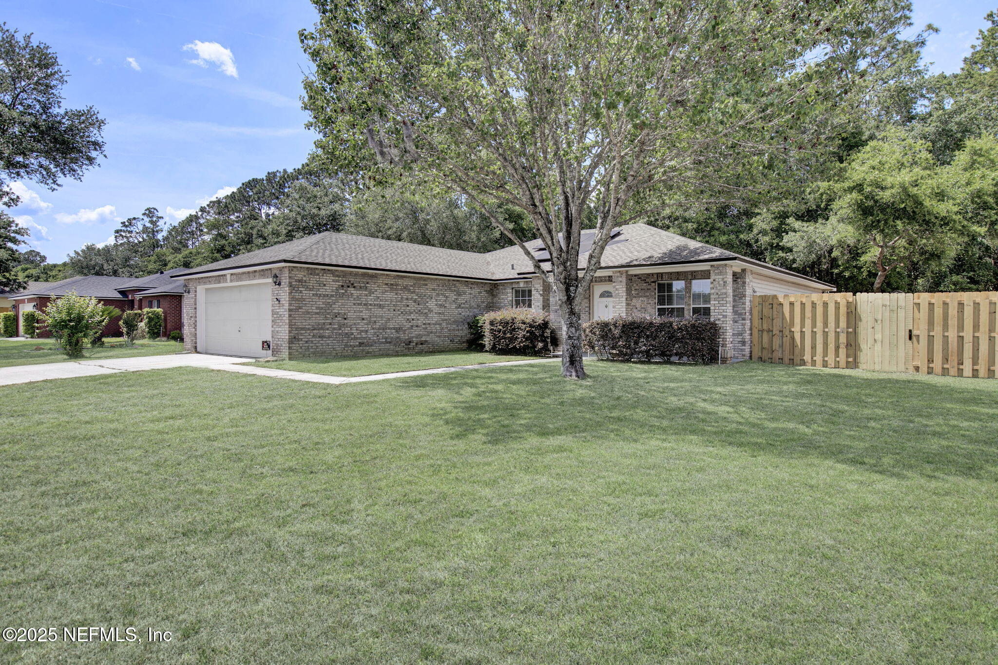 11255 MARTIN LAKES Drive N