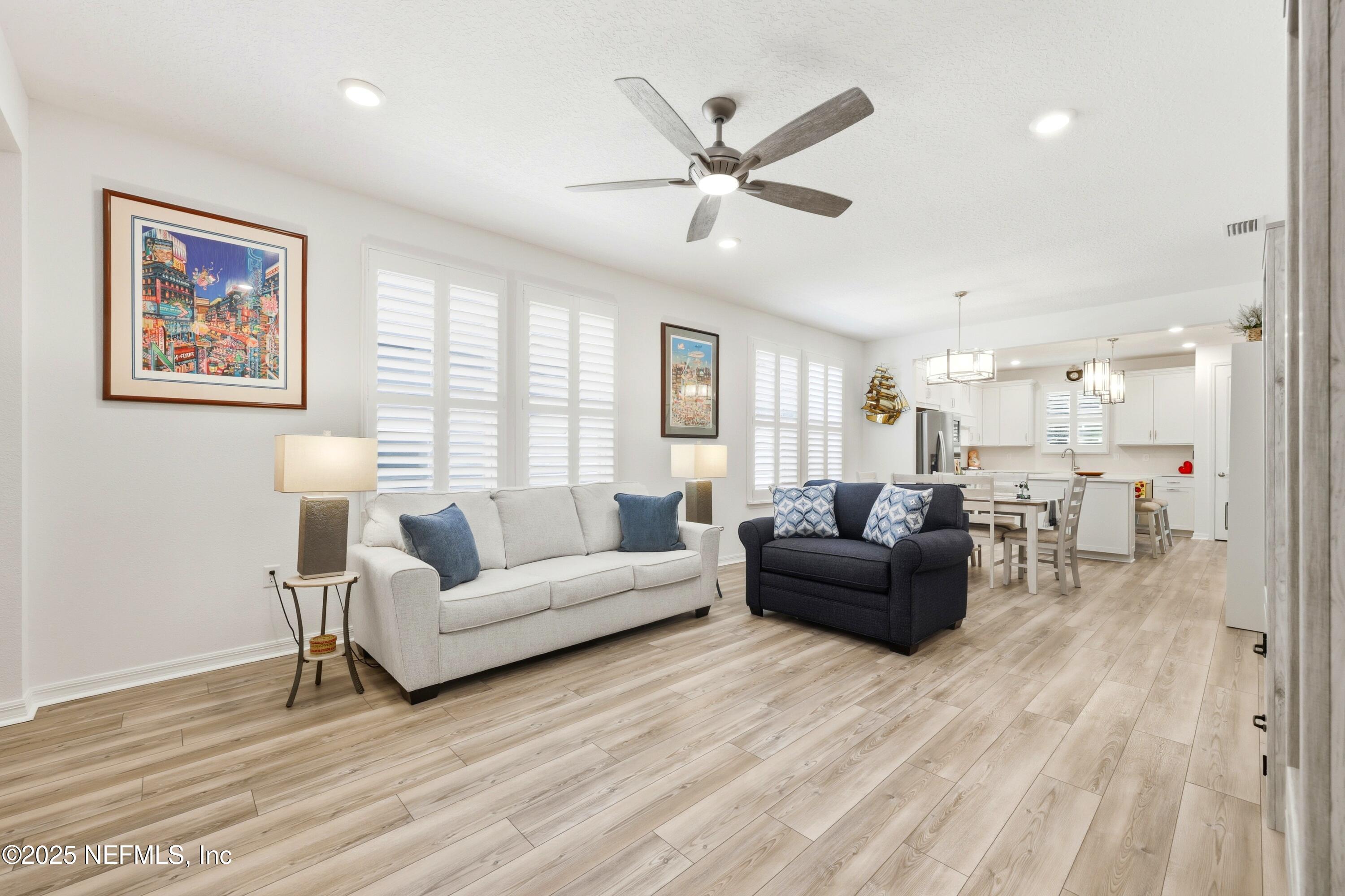 11139 CITY FRONT Drive