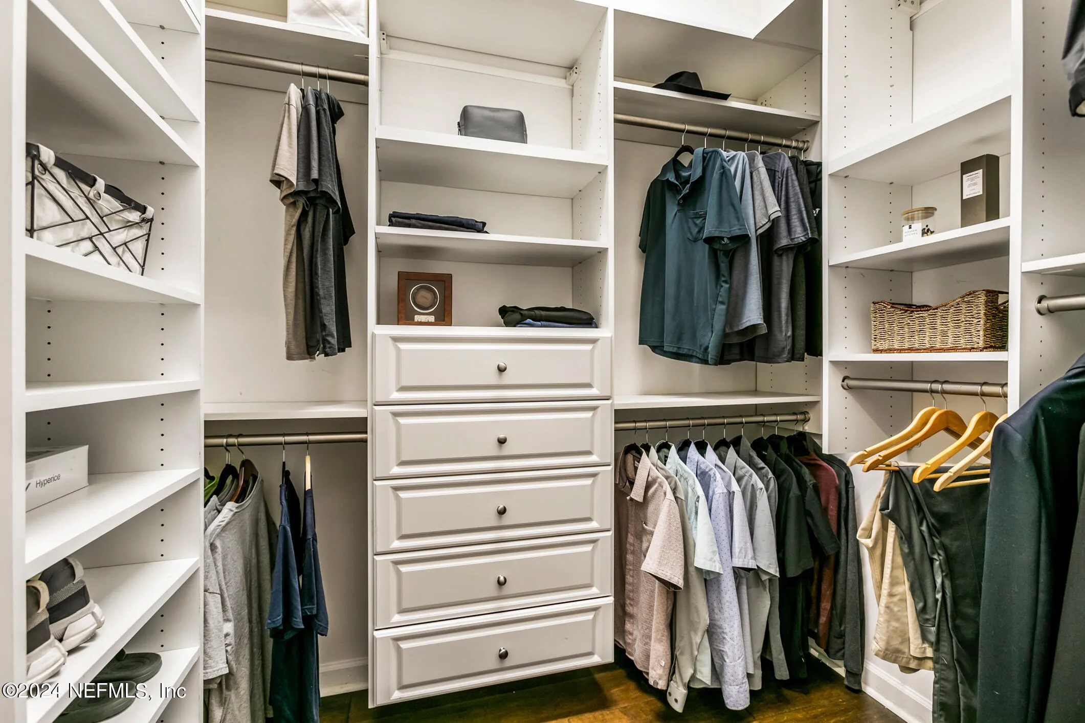 Jacksonville, Florida 32217, United States, 5 Bedrooms Bedrooms, ,5 BathroomsBathrooms,Residential,Active,9922