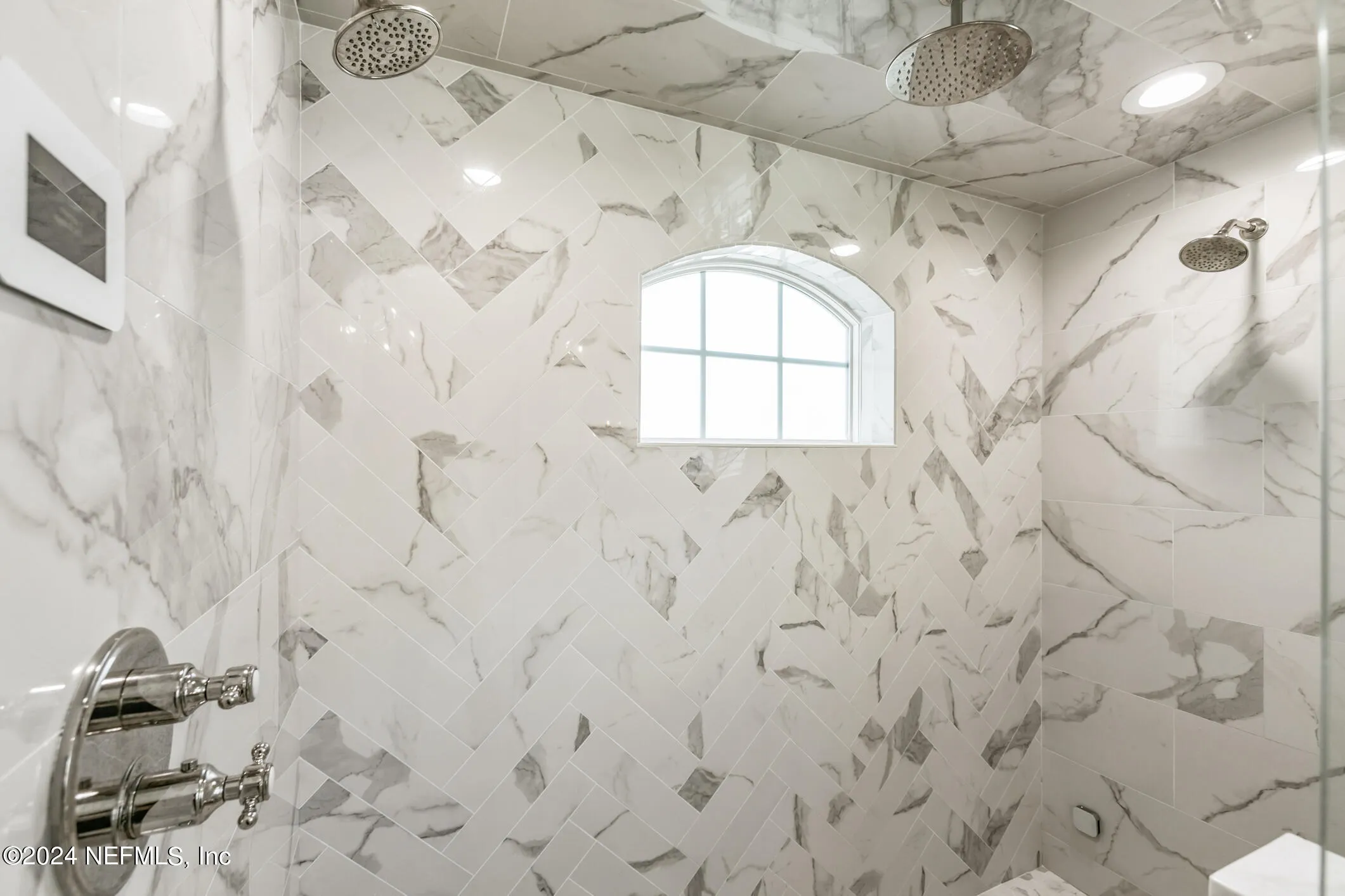 Jacksonville, Florida 32217, United States, 5 Bedrooms Bedrooms, ,5 BathroomsBathrooms,Residential,Active,9922