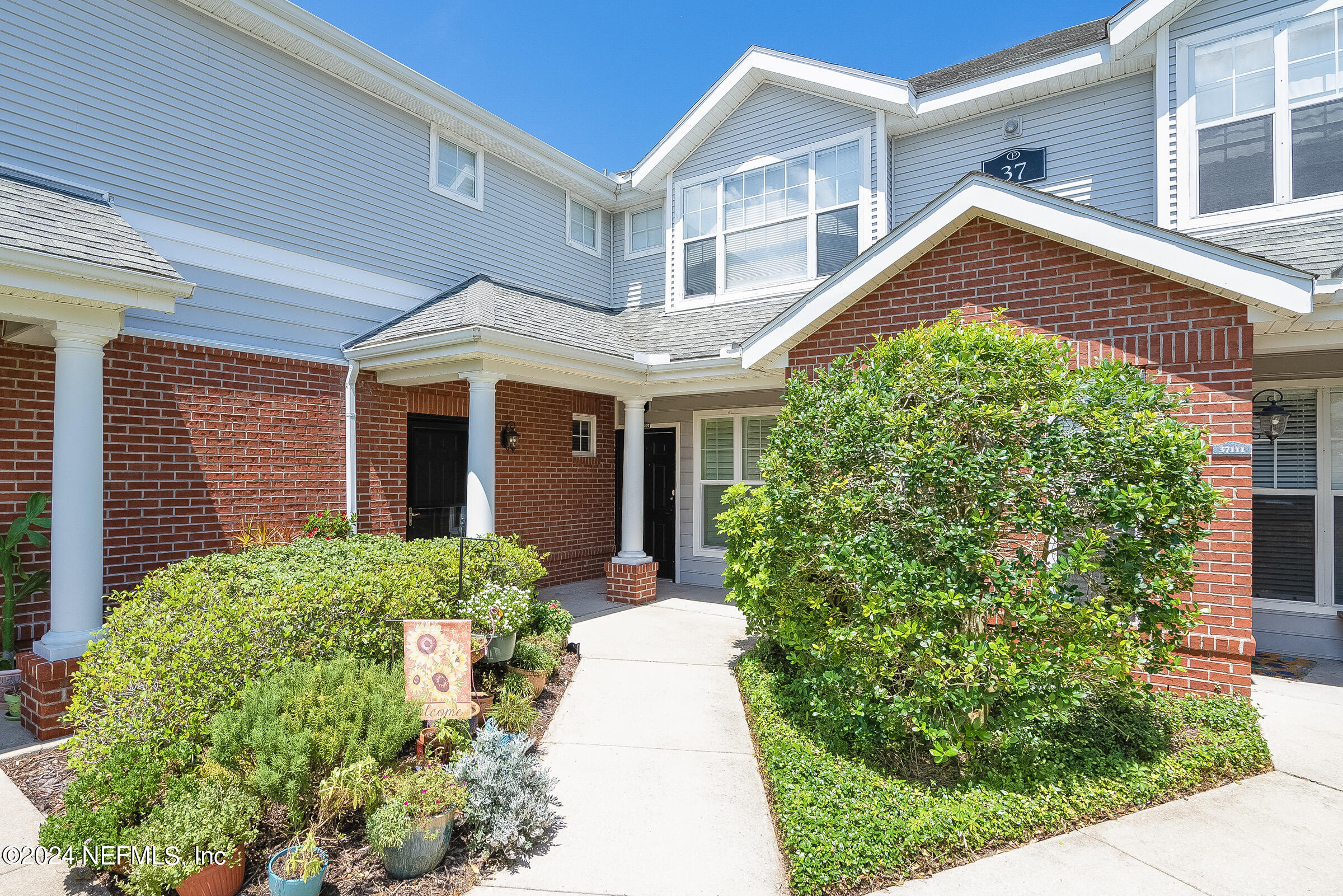37207 HARBOUR VISTA Circle