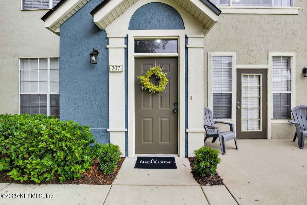 13700 RICHMOND PARK Drive N 207