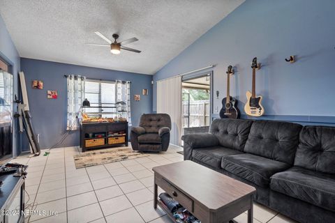 Single Family Residence in Jacksonville FL 3586 CHAPPI Way 16.jpg