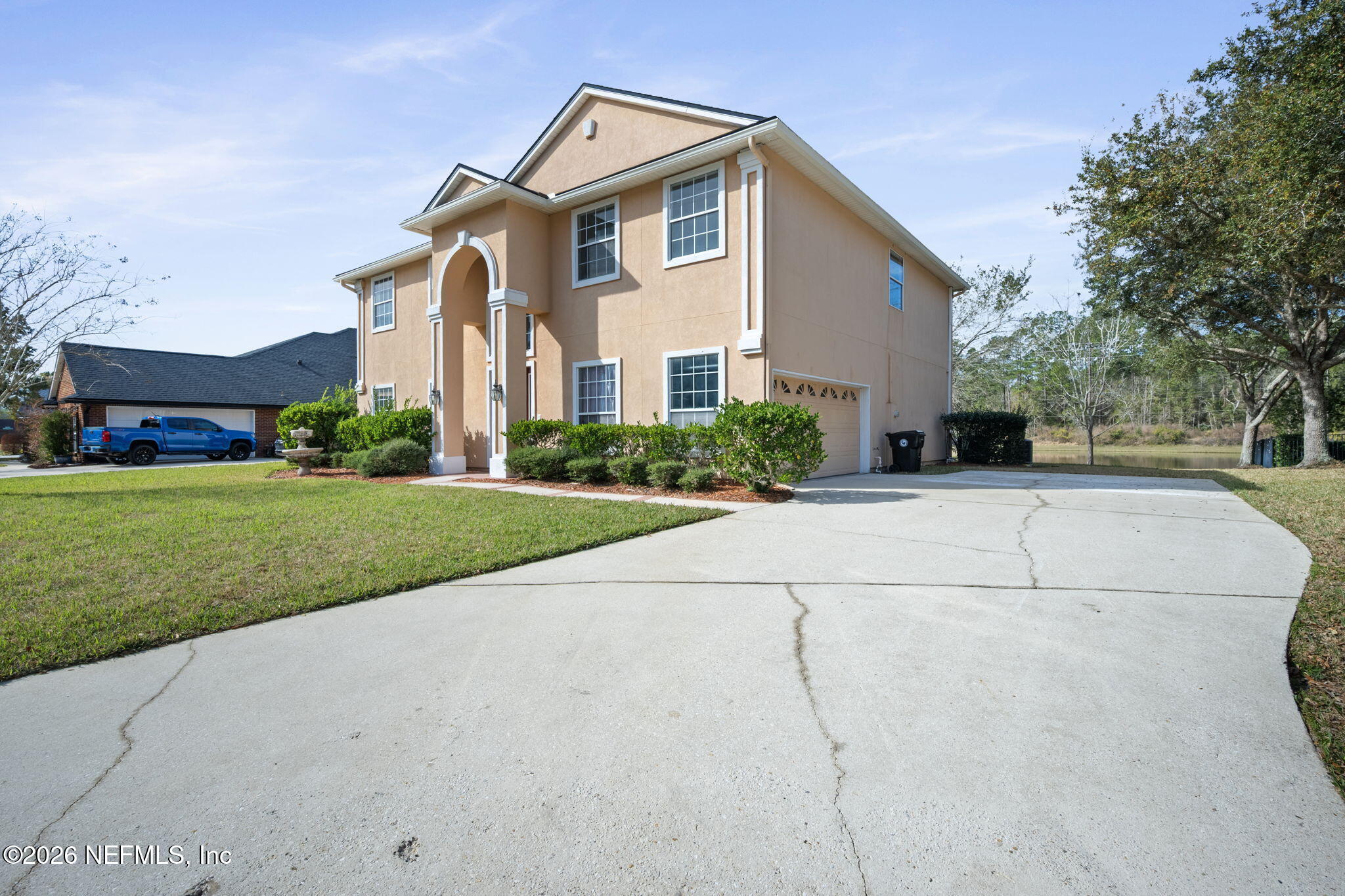 2408 GOLDEN BELL Lane