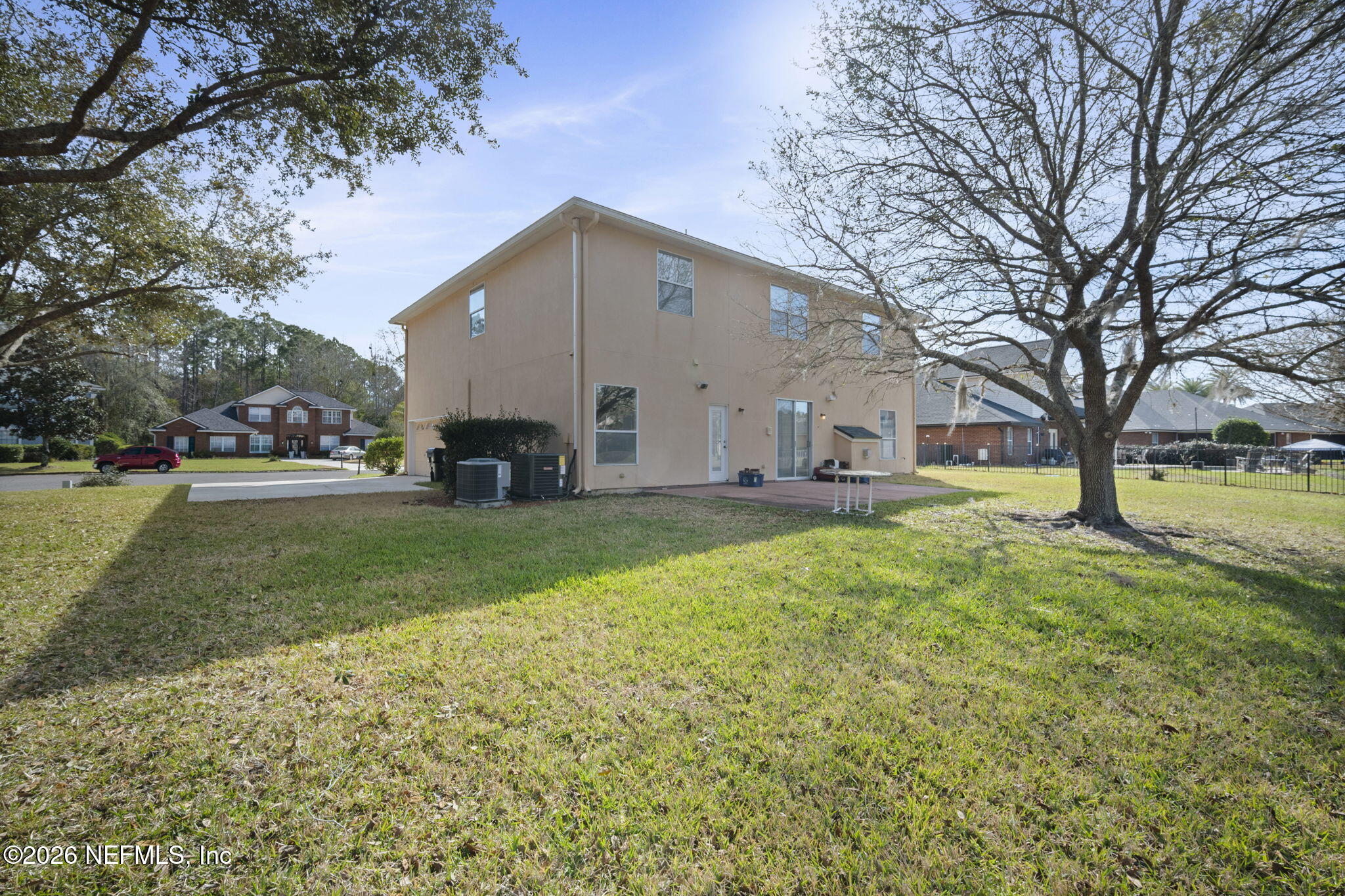 2408 GOLDEN BELL Lane