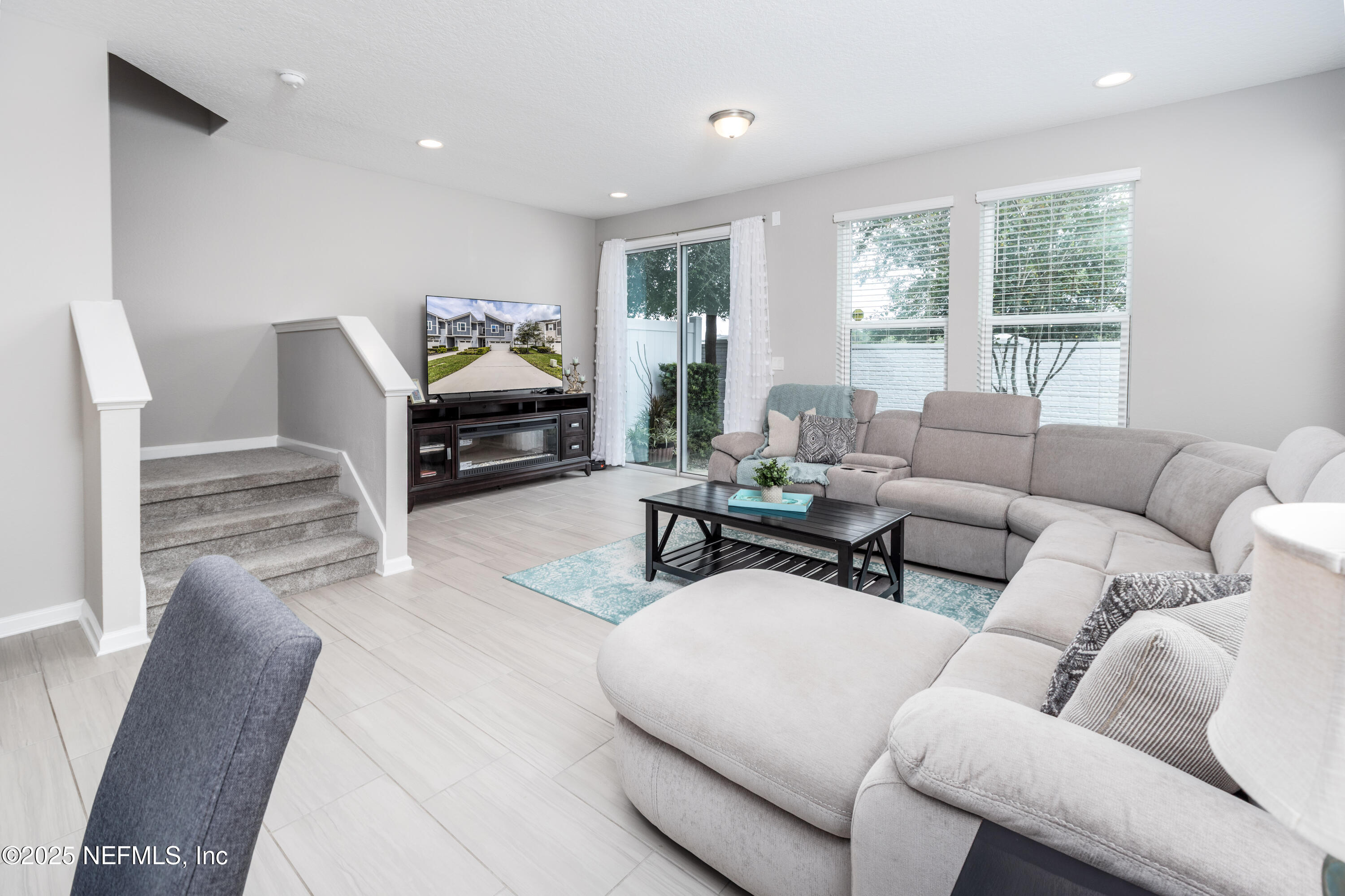 11221 MINNETTA Court