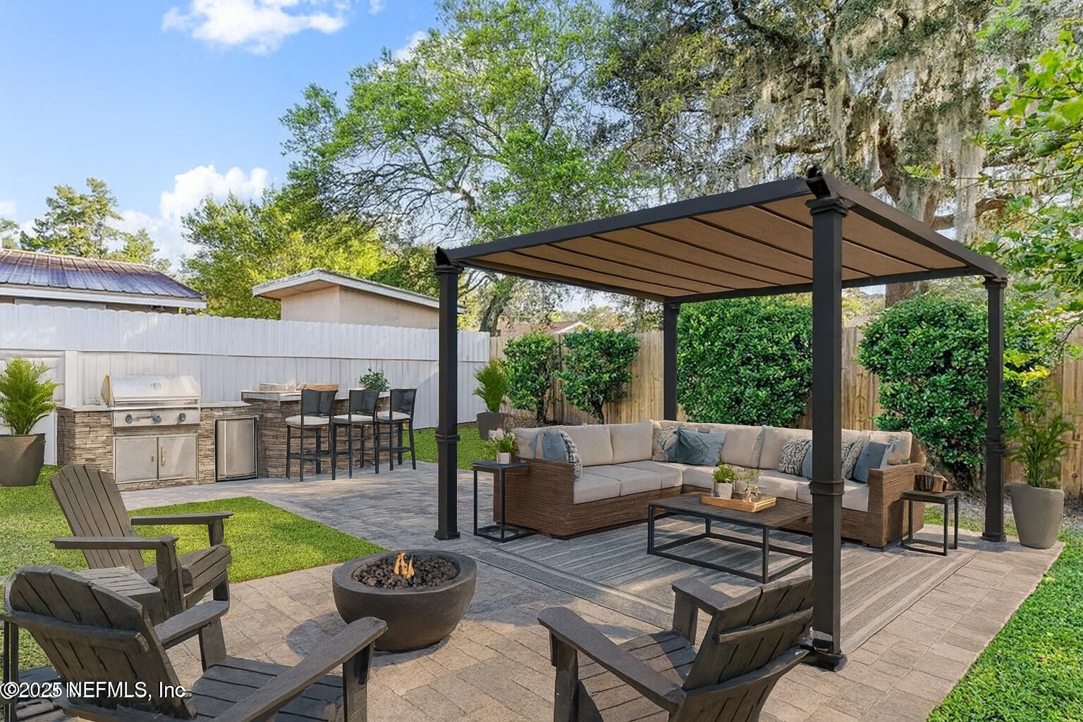 3225 SANDHURST Road E