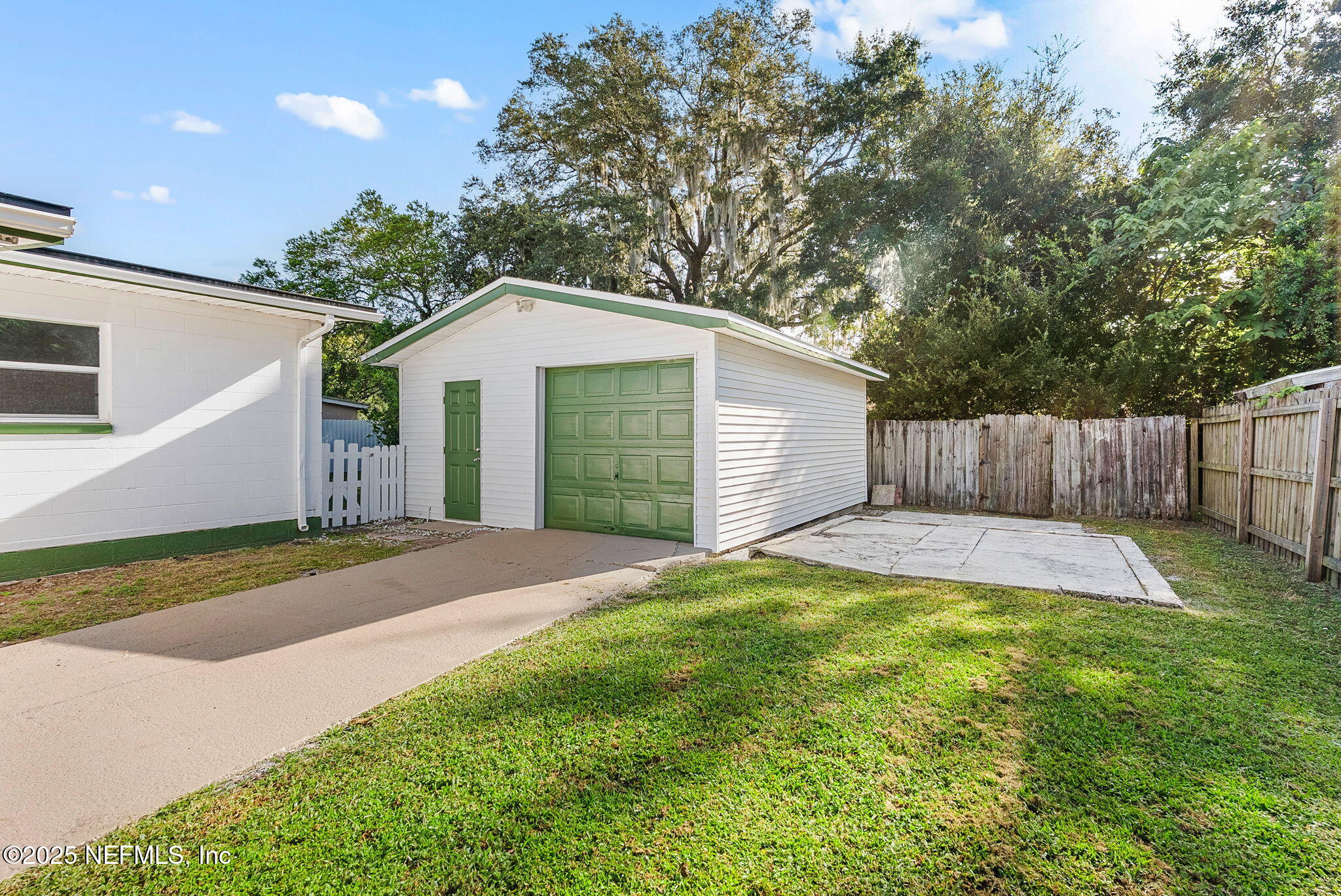 3225 SANDHURST Road E