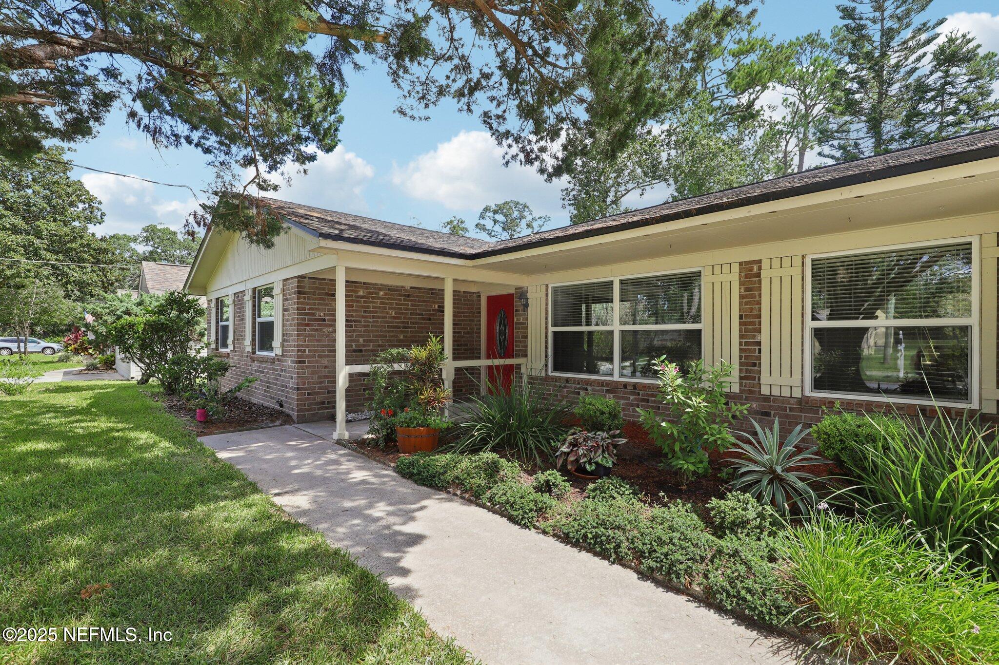 12221 GOVERNORS Drive W