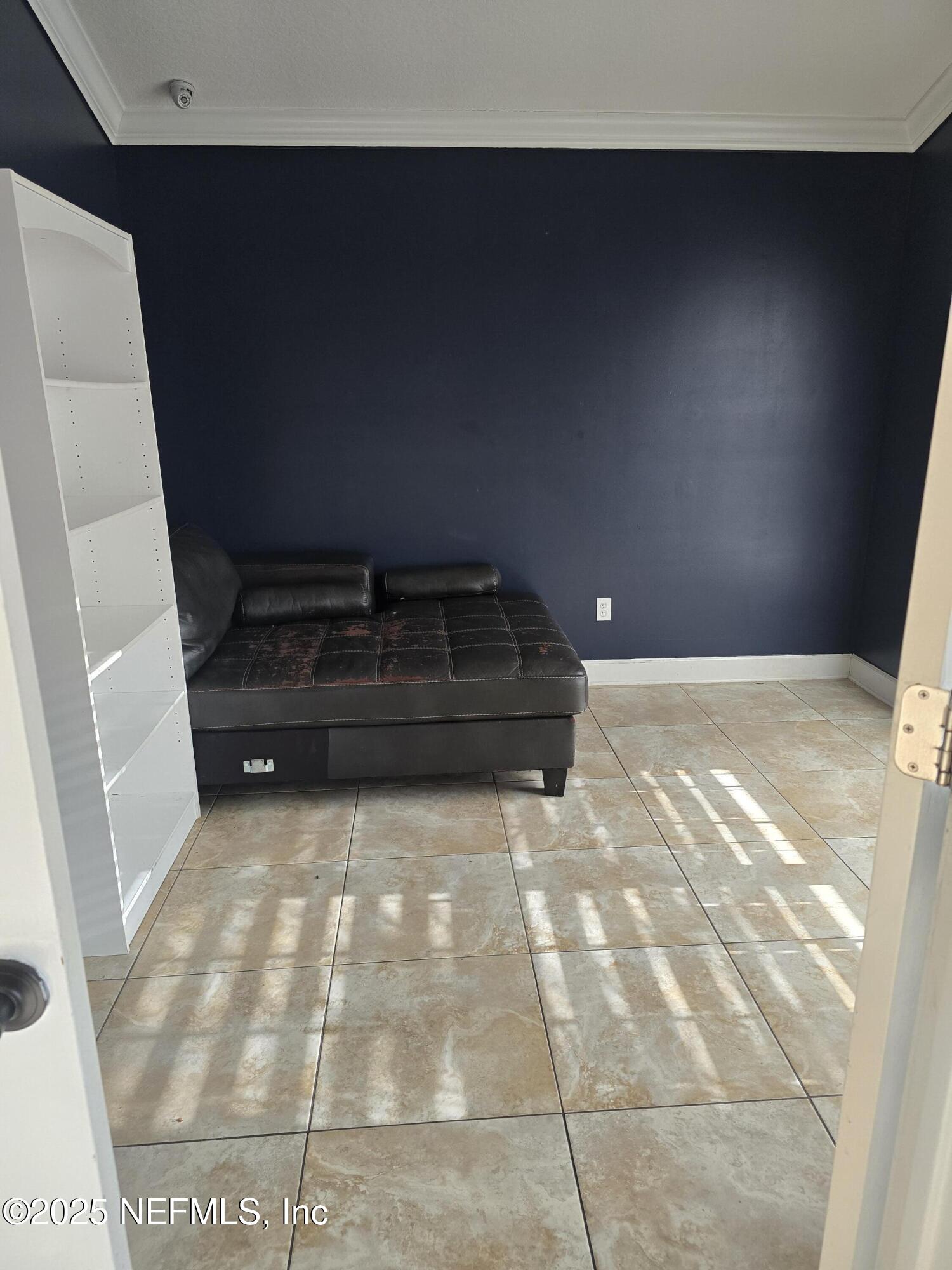 2055 CLUB LAKE Drive