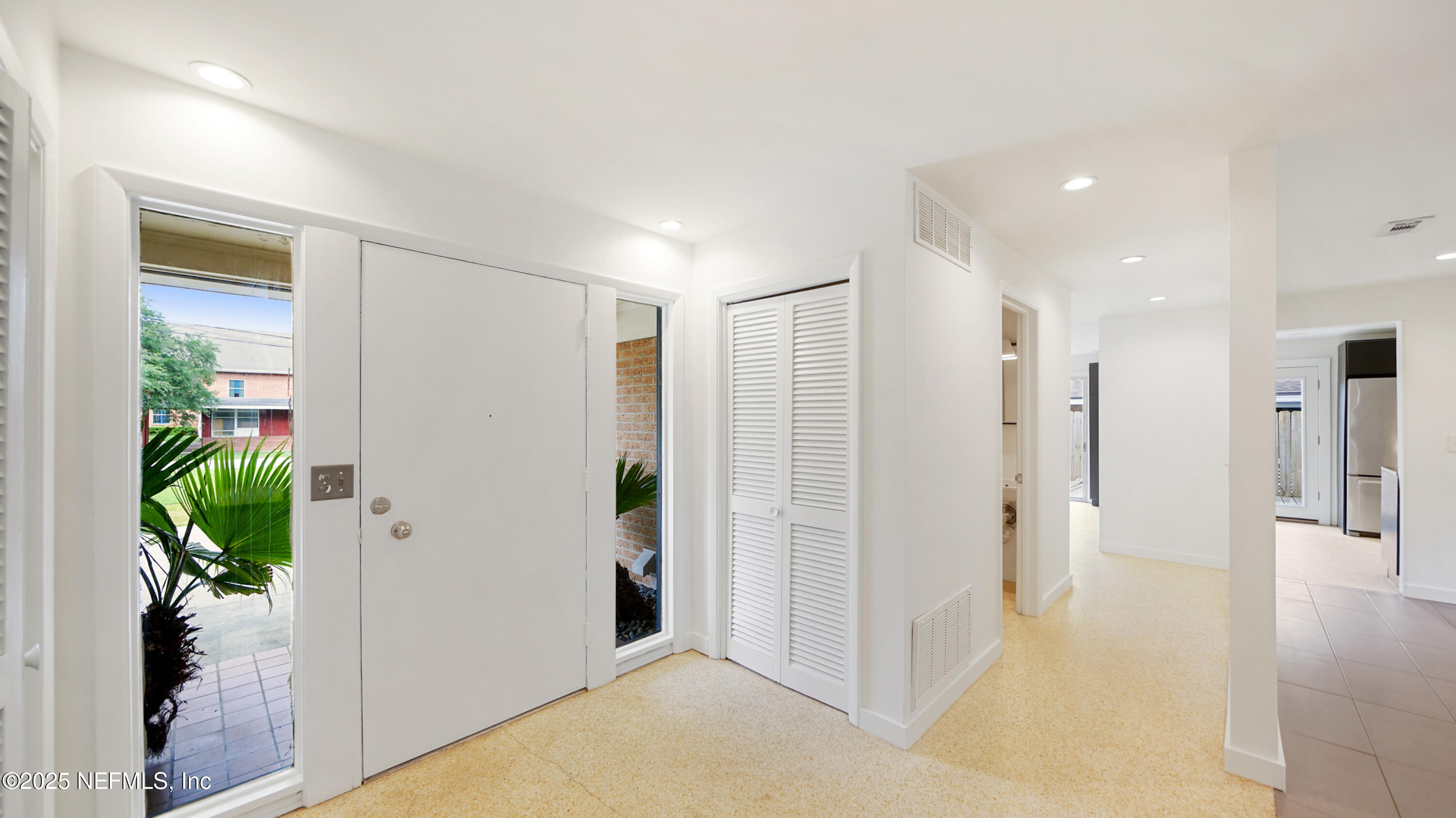 1352 SUNNYMEADE Drive