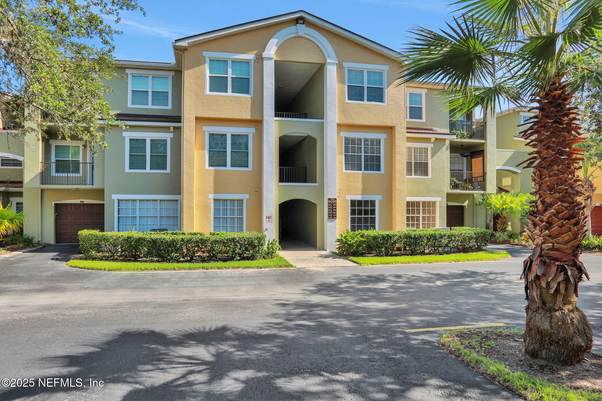 4000 GRANDE VISTA Boulevard 15-308