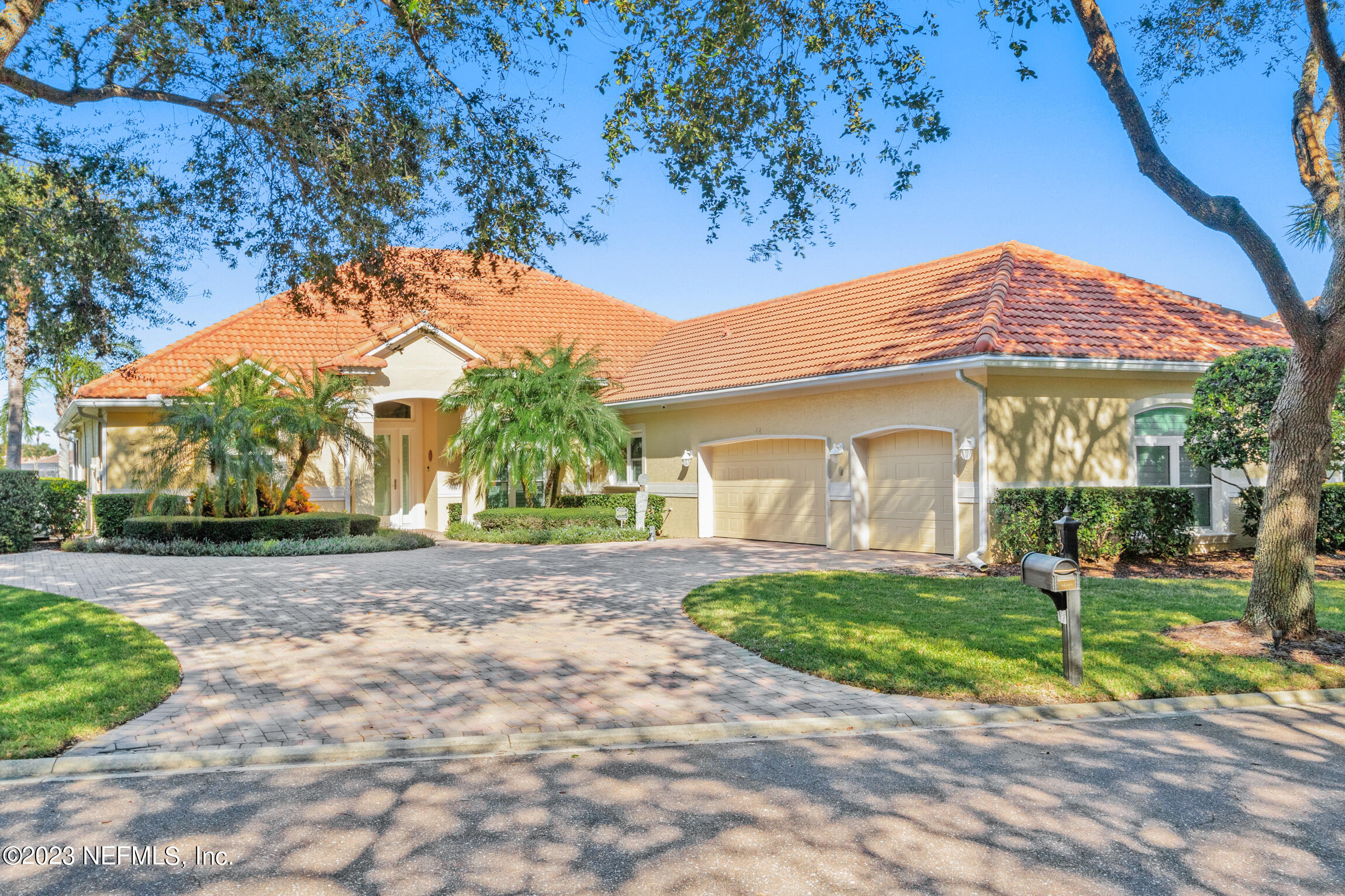 Palm Coast, FL home for sale located at 42 OAK VIEW Circle W, Palm Coast, FL 32137