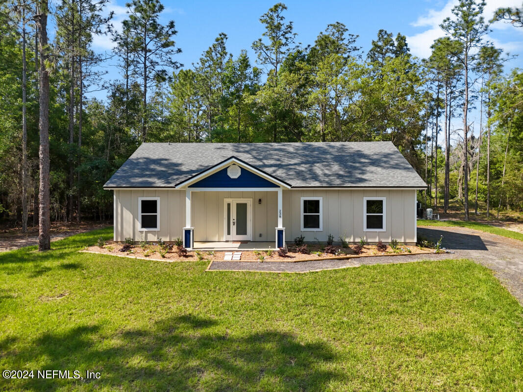 Melrose, FL home for sale located at 238 Ashley Lake Drive, Melrose, FL 32666