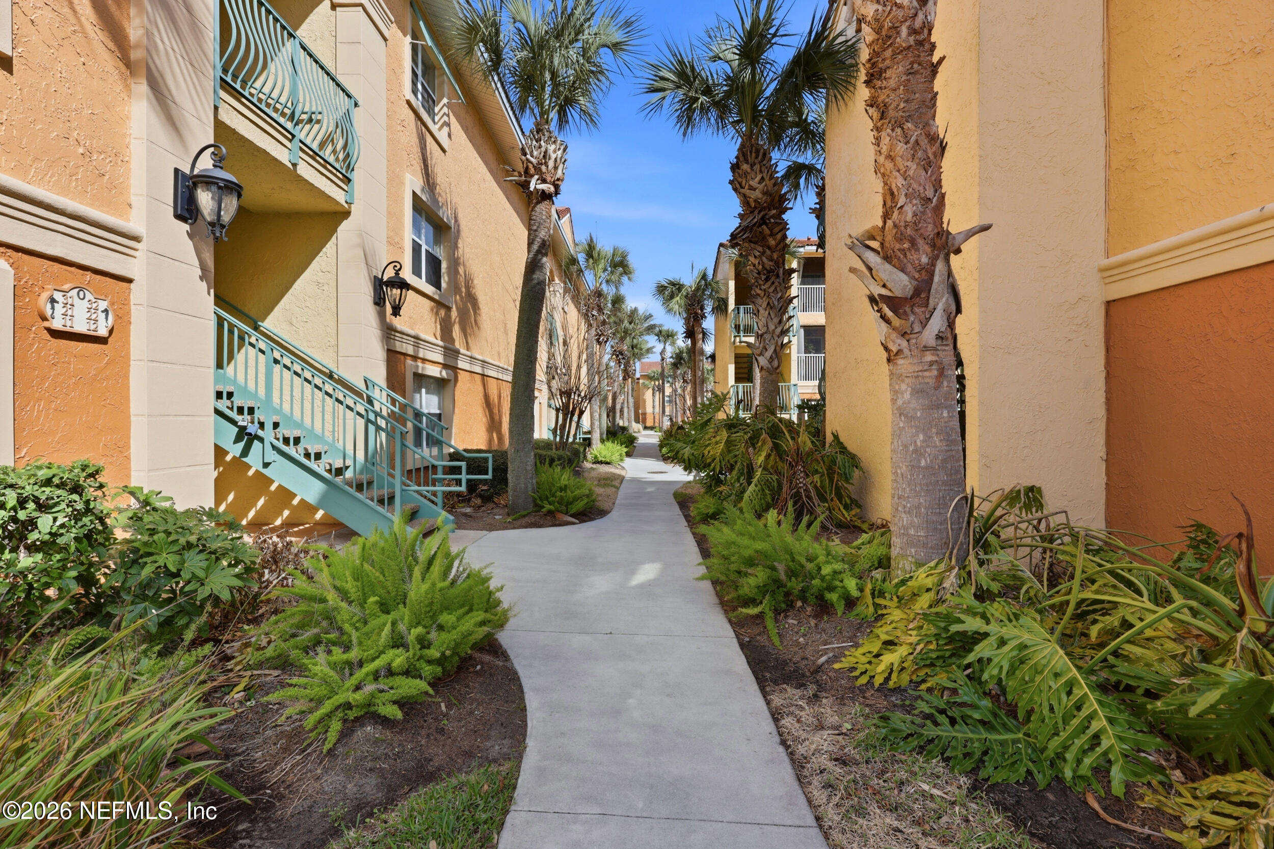 109 25TH Avenue S O11