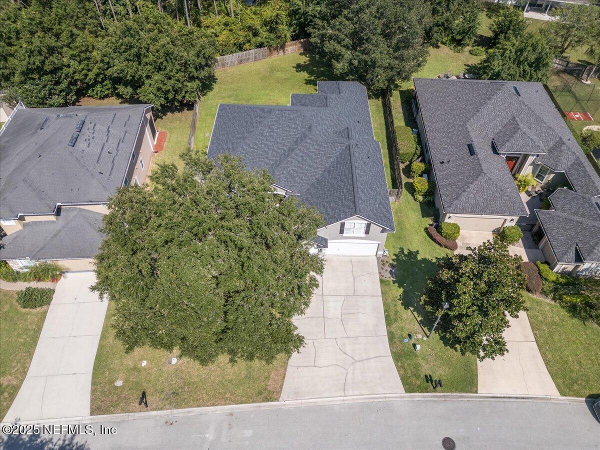 2114 THORN HOLLOW Court