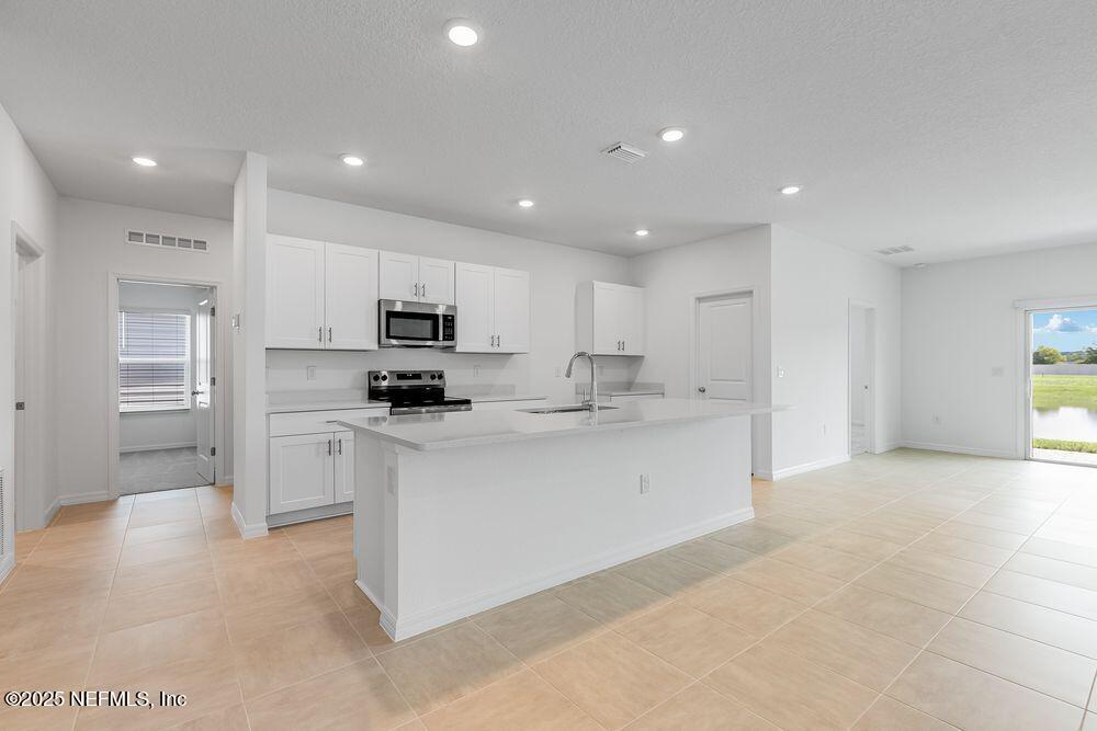 8130 ARCHIBALD Terrace