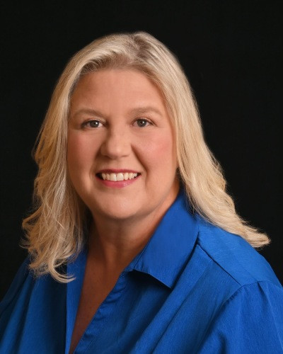 This is a photo of MINTA BENNETT. This professional services STARKE, FL 32091 and the surrounding areas.