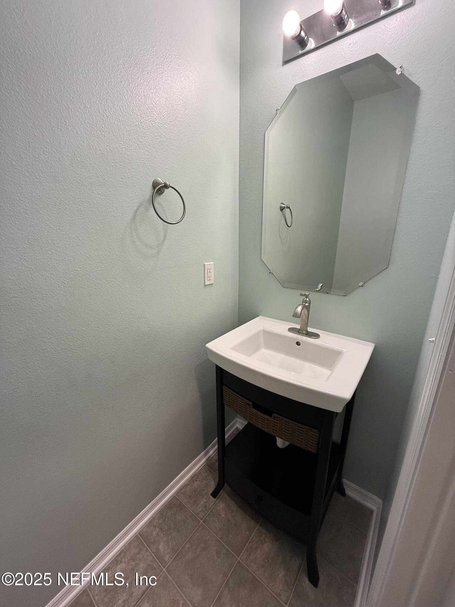 5922 BARTRAM VILLAGE Drive