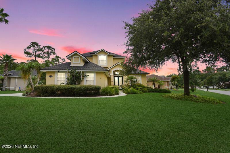 1045 OXFORD Drive