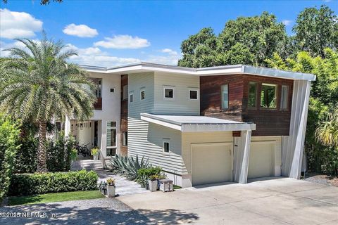 2446 SEMINOLE Road Atlantic Beach FL 32233