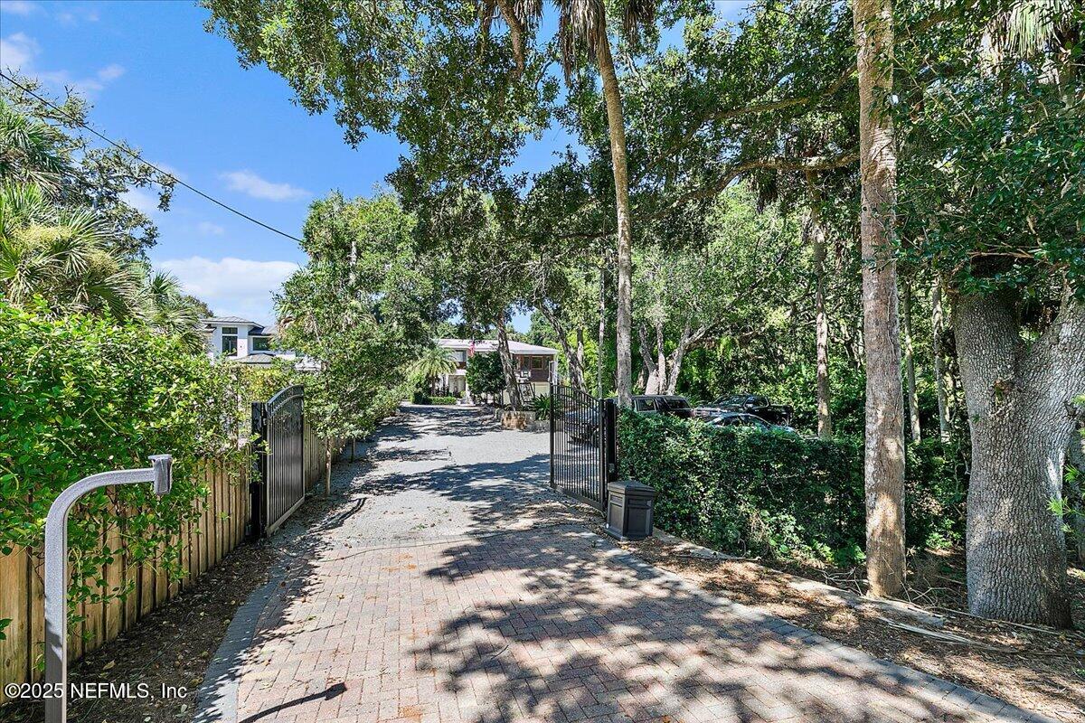 2446 SEMINOLE Road