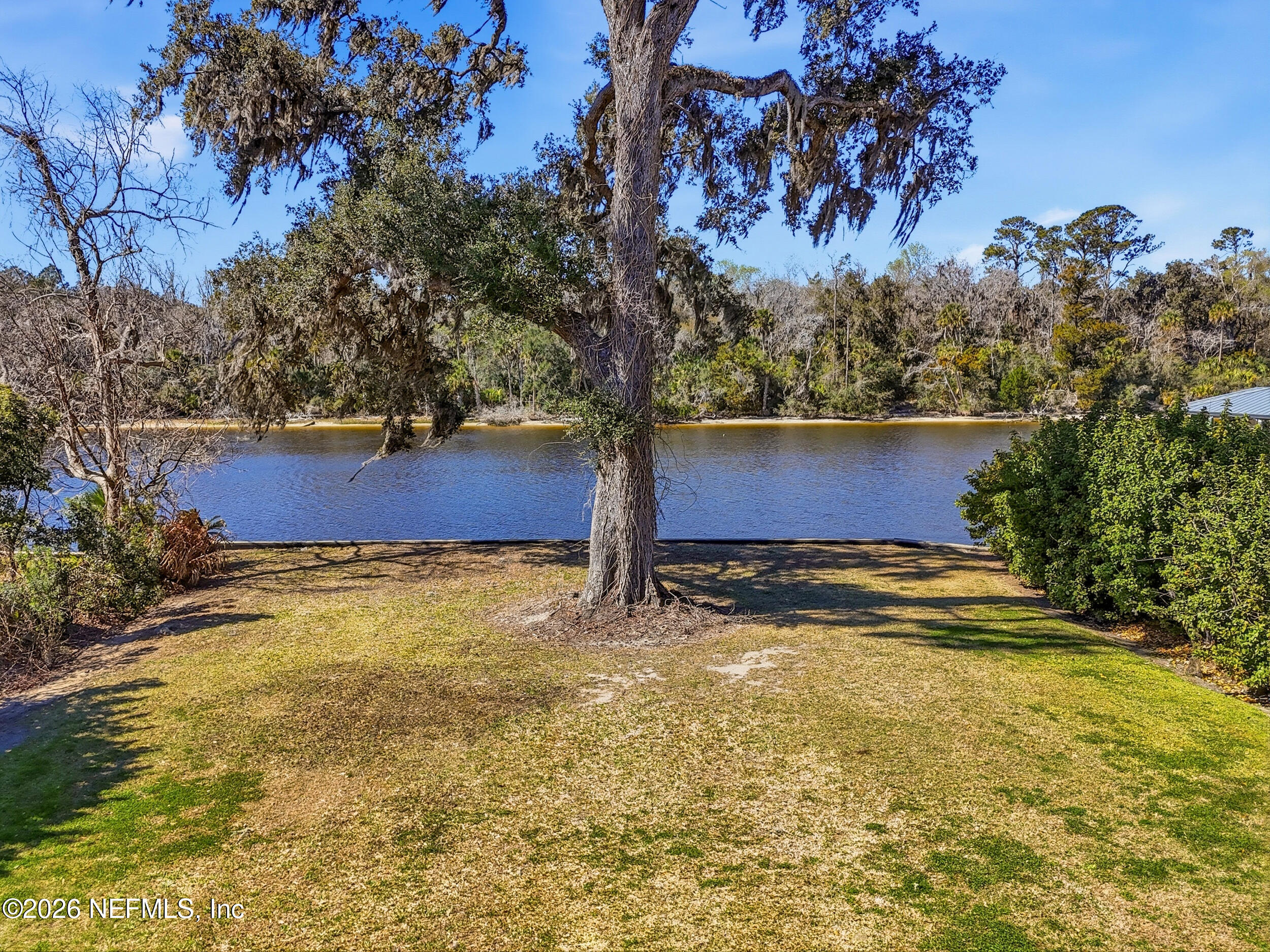 143 N ROSCOE Boulevard