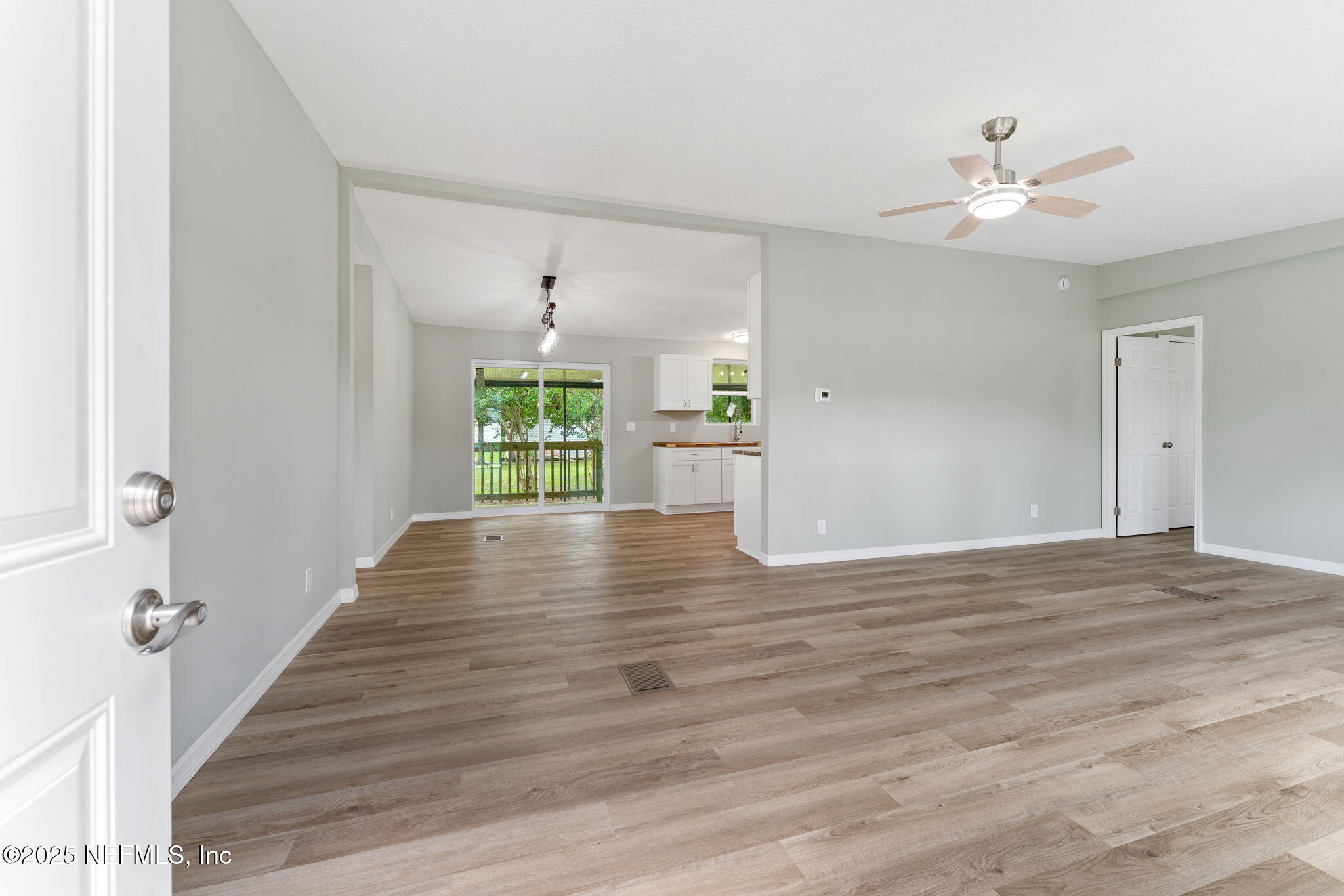 43 PLANKTON Avenue