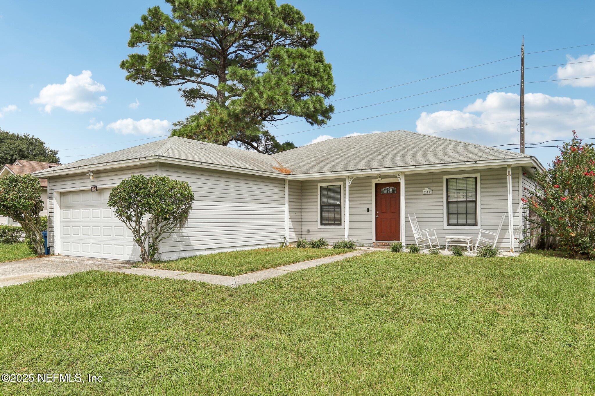 319 HICKORY HOLLOW Drive