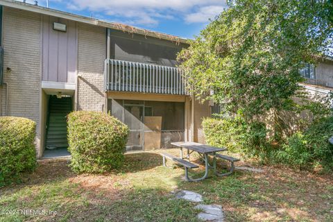 A home in Jacksonville