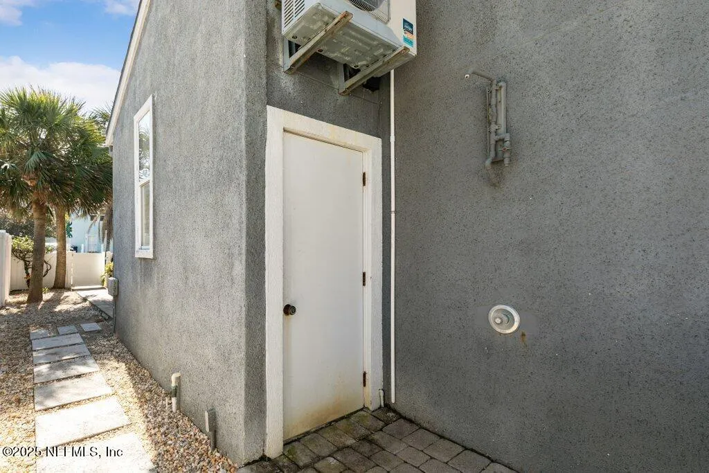 Neptune Beach, Florida 32266, United States, 3 Bedrooms Bedrooms, ,3 BathroomsBathrooms,Residential,Active,22508