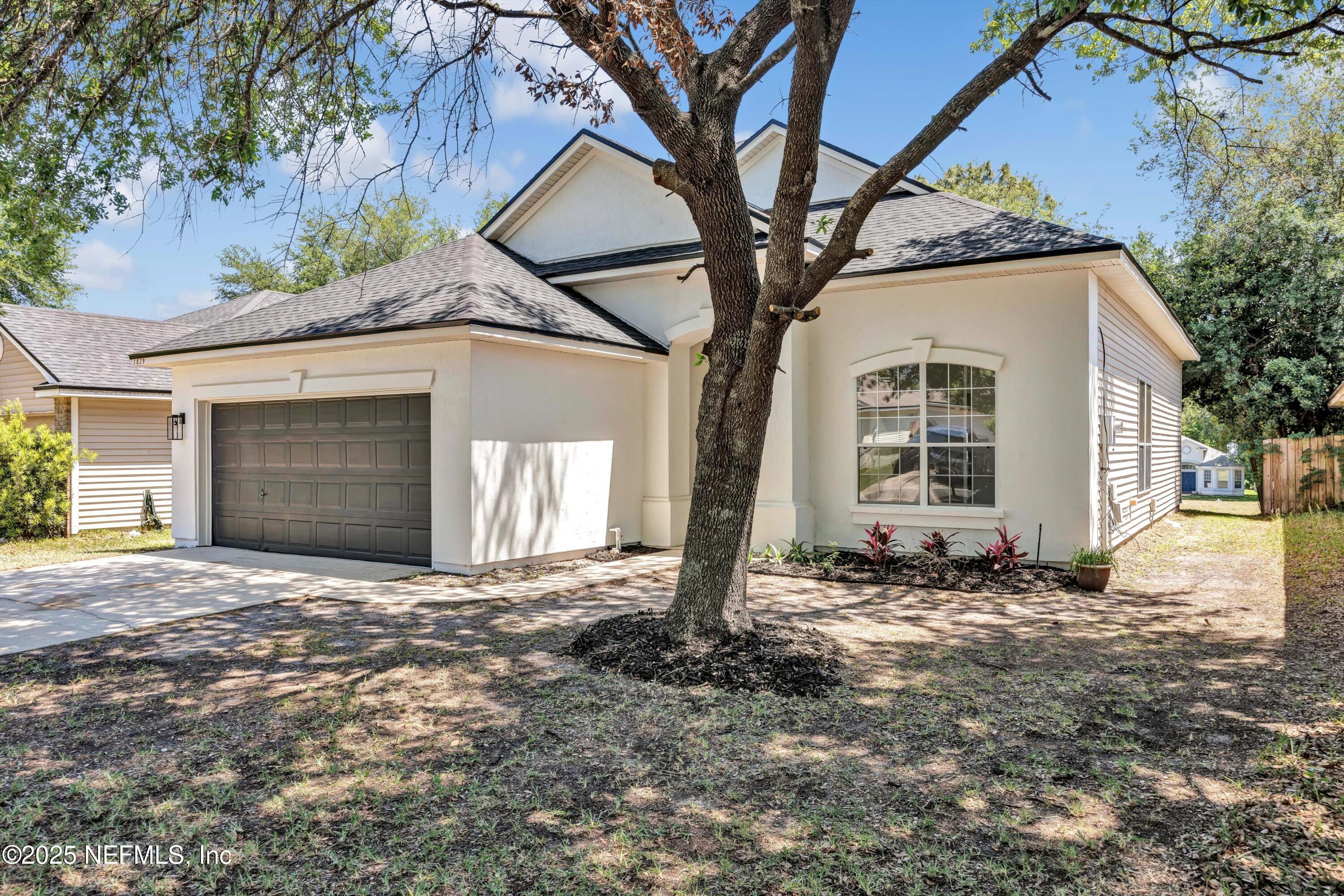 1829 CREEKVIEW Drive