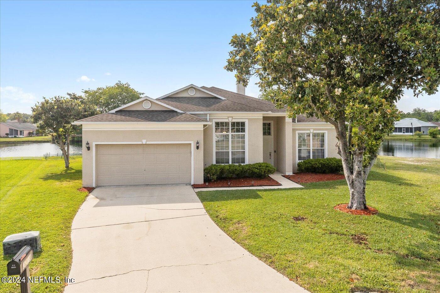 Jacksonville, FL home for sale located at 3218 Abbeyfield Drive E, Jacksonville, FL 32277